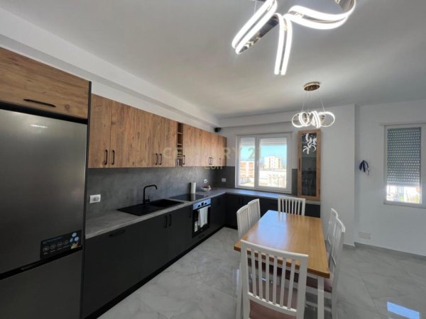 Durres, shitet apartament 1+1 Kati 5, 66 m² 120.000 € (Golem)