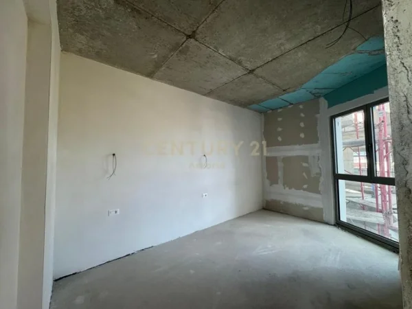 Tirane, shitet apartament 3+1+Aneks+Ballkon Kati 8, 129 m² 322.000 € (Bukevardi i Ri)