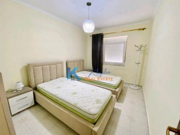 Tirane, jap me qera apartament 2+1+Ballkon Kati 2, 85 m² 650 € (Rruga Fortuzi, afer hotel Comfort)