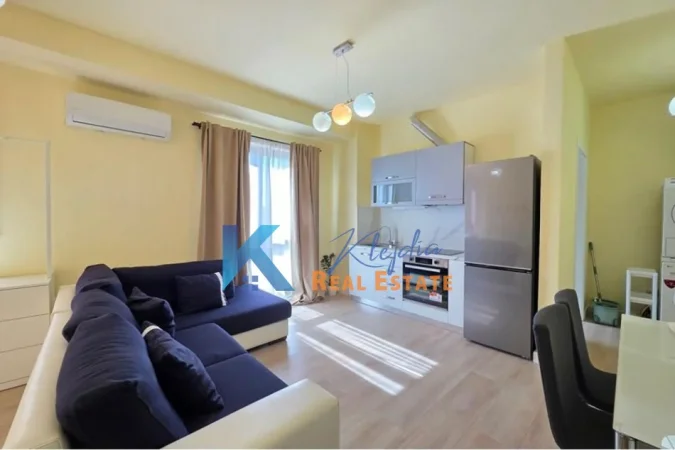 Tirane, jap me qera apartament Kati 2, 46 m² 680 € (Myslym Shyr, te rezidenca Gardenia)