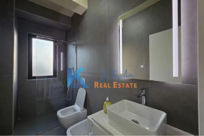 Tirane, jap me qera apartament Kati 2, 46 m² 680 € (Myslym Shyr, te rezidenca Gardenia)