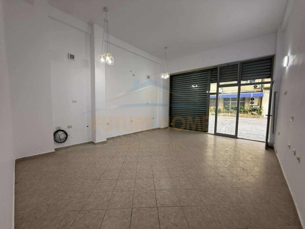 Tirane, jepet me qera ambjent biznesi Kati 0, 42 m² 42 € 