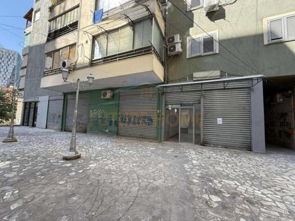 Tirane, jepet me qera ambjent biznesi Kati 0, 42 m² 500 € 