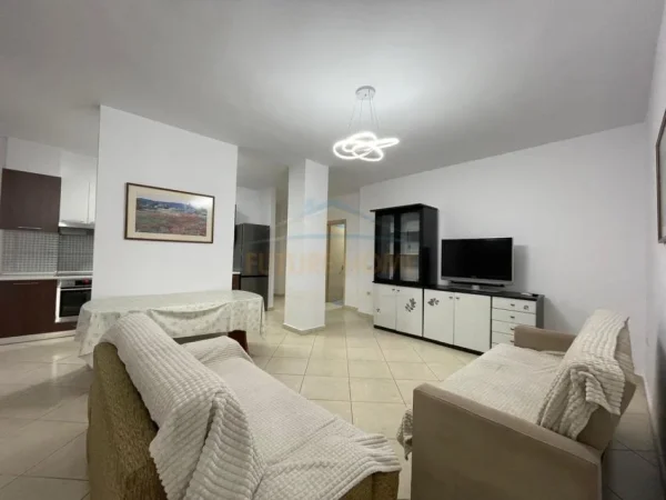 Tirane, jepet me qera apartament 2+1+Ballkon Kati 6, 115 m² 600 € (Kongresi i Manastirit)