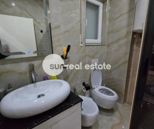 Shkoder, jepet me qera apartament 2+1+Ballkon Kati 1, 102 m² 750 € (SHKODER)