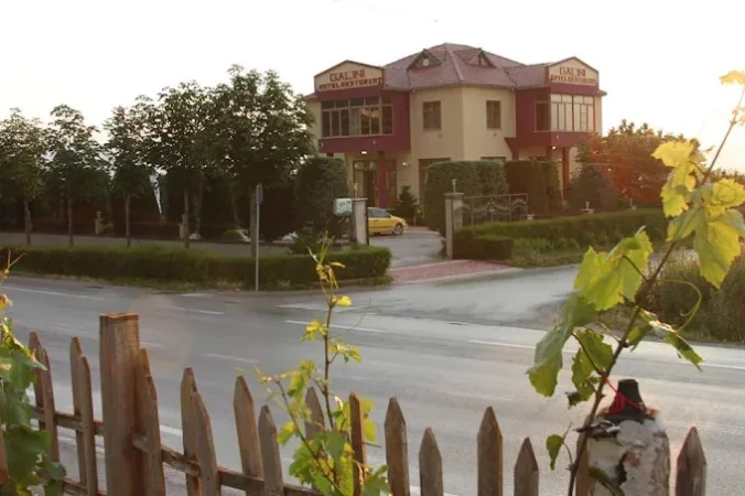 Korce, shes hotel , 170 m² 600.000 € (Korce Kapshtice, km7)