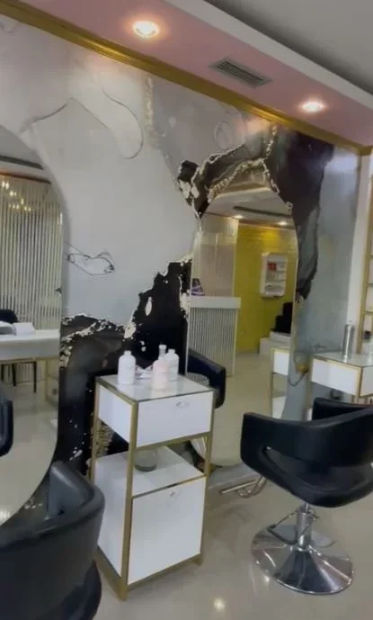 Shitet Dyqan tek Muhamet Gjollesha ne 21 Dhjetor,  Kati 0, 34 m² 317.000 €URO