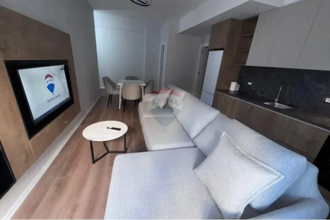 Tirane, jepet me qera apartament 1+1 Kati 2, 65 m² 650 € (Kodra e Diellit)
