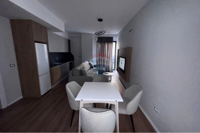 Tirane, jepet me qera apartament 1+1 Kati 2, 65 m² 650 € (Kodra e Diellit)