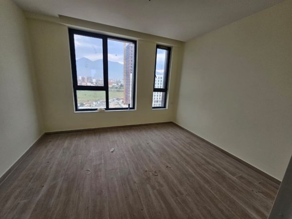 Tirane, shitet apartament 3+1 Kati 8, 135 m² 262.000 € 