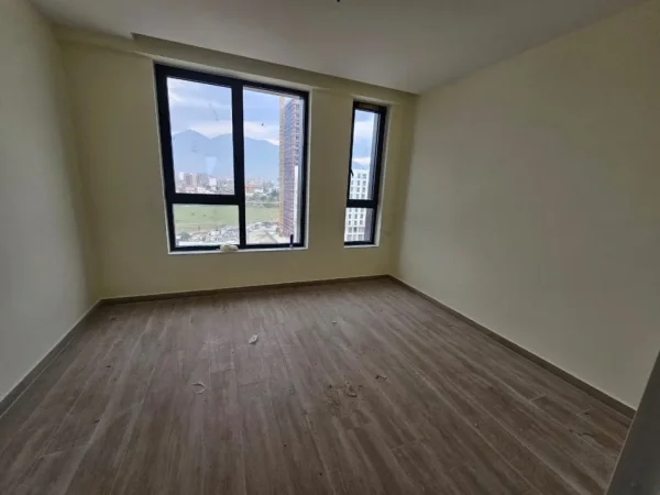 Tirane, shitet apartament 3+1 Kati 8, 135 m² 262.000 € 