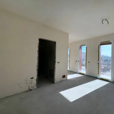 Tirane, shitet apartament 2+1 , 101 m² 399.000 € (prane LSI)