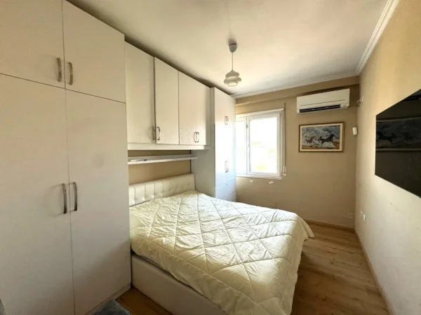 Tirane, shes apartament 2+1 Kati 4, 120 m² 280.000 € (Komuna e Parisit)