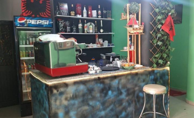 Tirane, shitet ambjent biznesi Kati 1, 60 m² 60.000 € (ali demi)