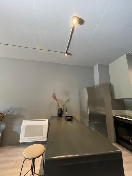 Tirane, jepet me qera apartament 2+1 Kati 3, 105 m² 2.500 € (Rruga e Elbasanit)