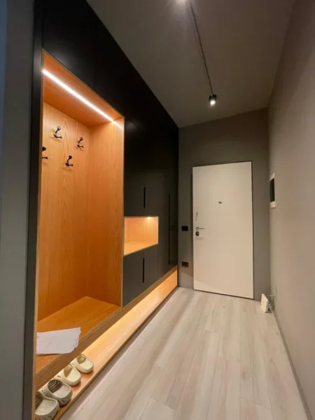 Tirane, jepet me qera apartament 2+1 Kati 3, 105 m² 2.500 € (Rruga e Elbasanit)