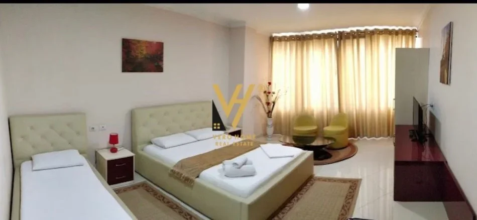 Tirane, jepet me qera hotel Kati 0, 700 m² 6.000 € (UNAZA E RE)