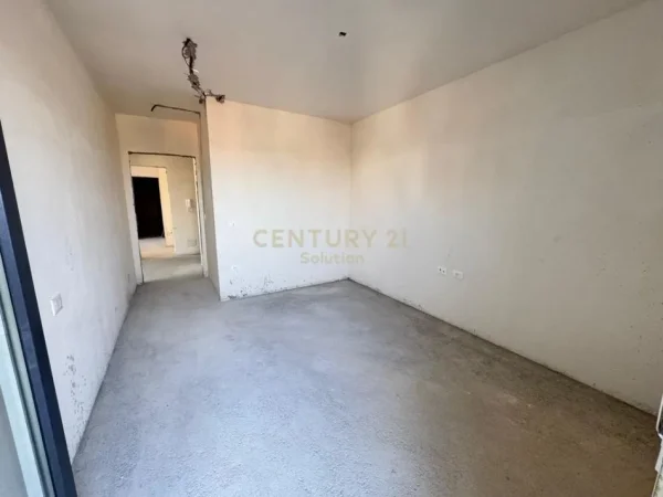 Tirane, shitet apartament 2+1+Ballkon Kati 5, 163 m² 230.000 € (rruga XHAFIZE KEKO)