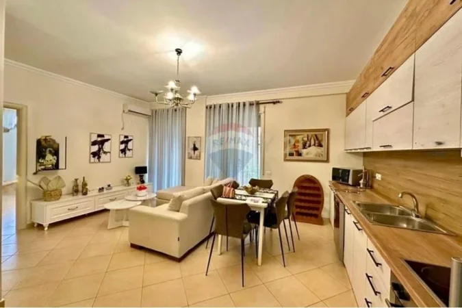 Tirane, jepet me qera apartament 3+1+Aneks+Ballkon Kati 2, 116 m² 750 € (Liqeni i Thate)