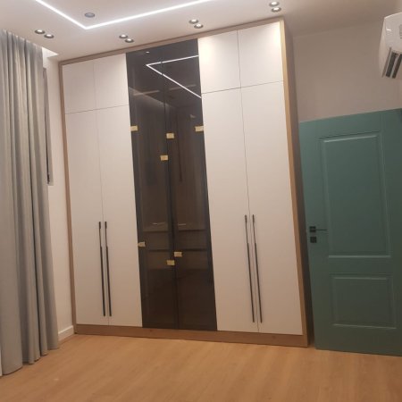 Tirane, jepet me qera apartament 2+1 Kati 0, 900 € 