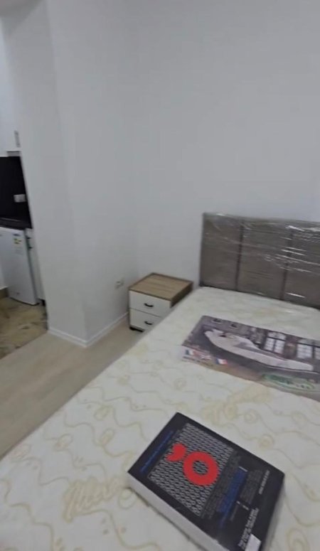 Tirane, jepet me qera apartament 1+1 Kati 2, 30 m² 400 € 