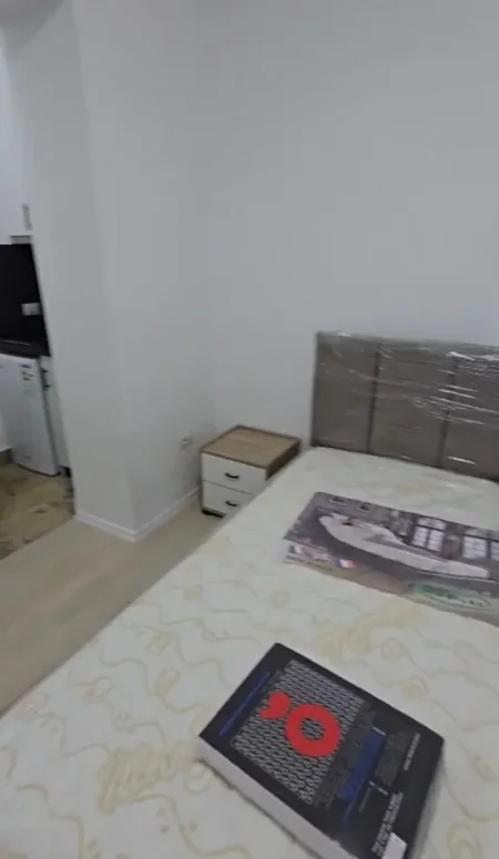 Tirane, jepet me qera apartament 1+1 Kati 2, 30 m² 400 € 