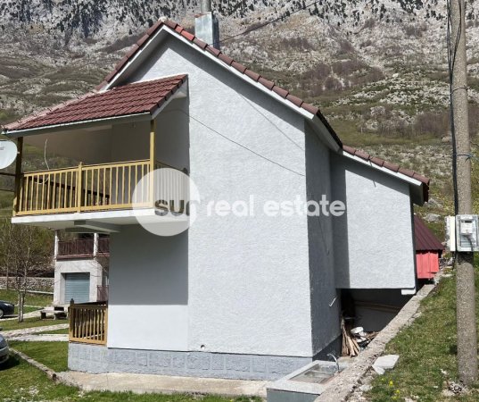 Malesi e Madhe, shitet Vile 2+1+Ballkon Kati 0, 300 m² 124.000 € (BOGE)