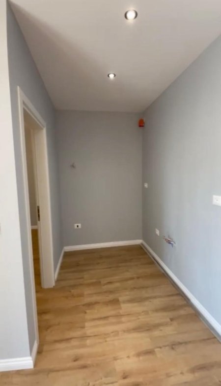 Tirane, shitet apartament 1+1+Ballkon Kati 6, 43 m² 98.000 € 