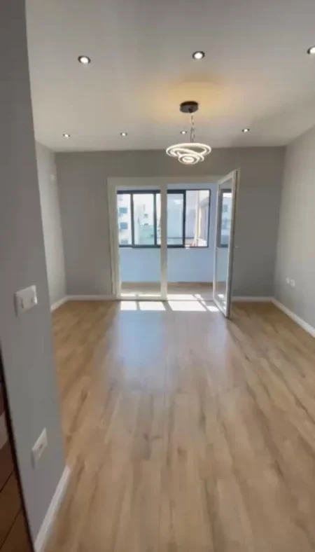 Tirane, shitet apartament 1+1+Ballkon Kati 6, 43 m² 98.000 € 
