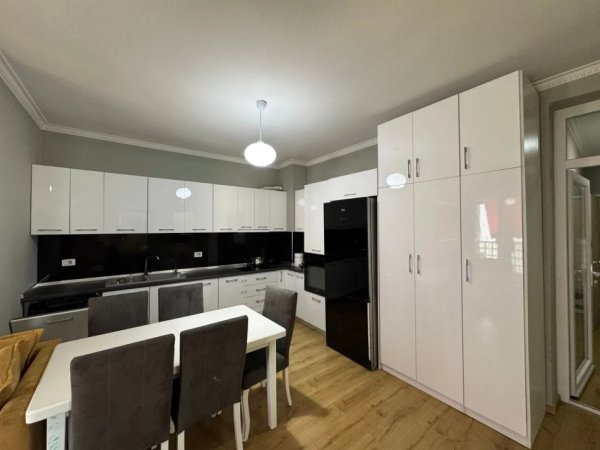 Tirane, shitet apartament 2+1+Aneks+Ballkon Kati 4, 120 m² 280.000 € (Komuna Parisit)
