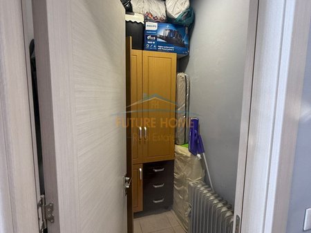 Shitet, Apartament 2+1, Rruga 5 Maji, Tiranë. AREA59072
