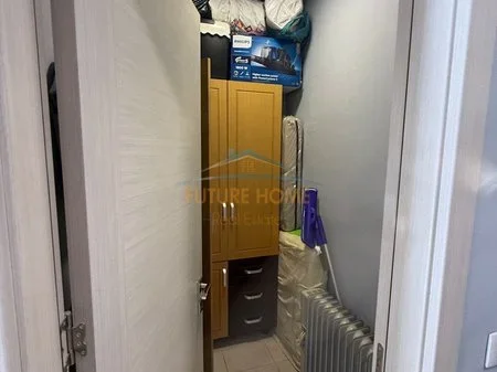 Shitet, Apartament 2+1, Rruga 5 Maji, Tiranë. AREA59072