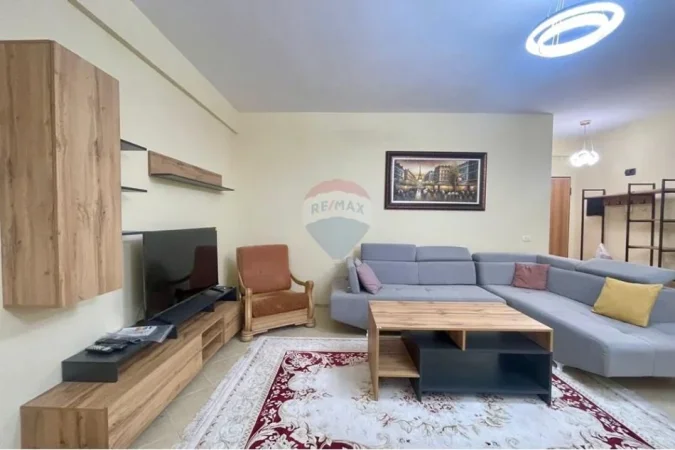 Tirane, jepet me qera apartament 2+1+Aneks+Ballkon Kati 2, 110 m² 700 € (Kopshti Botanik)