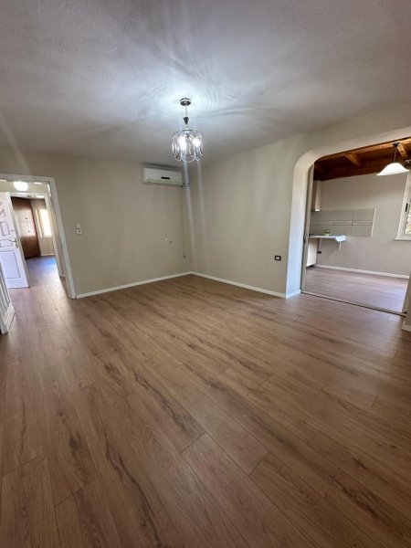 Tirane, shitet apartament 2+1 Kati 2, 87 m² (Kombinat ,rruga Llambi Bonata)