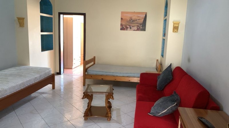 Jepet me Qera Hyrje 1+1 tek Bulevardi i Ri, Kati 2, 55 m² 350 €uro