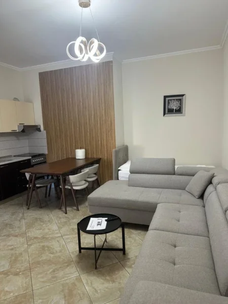Tirane, jepet me qera apartament 1+1+Ballkon Kati 3, 70 m² 500 € (VASIL SHANTO)