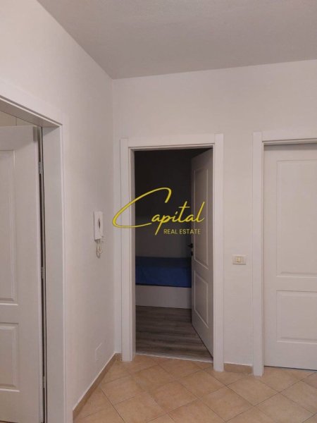 Tirane, jepet me qera apartament 2+1 Kati 3, 100 m² 550 € (ASTIR)