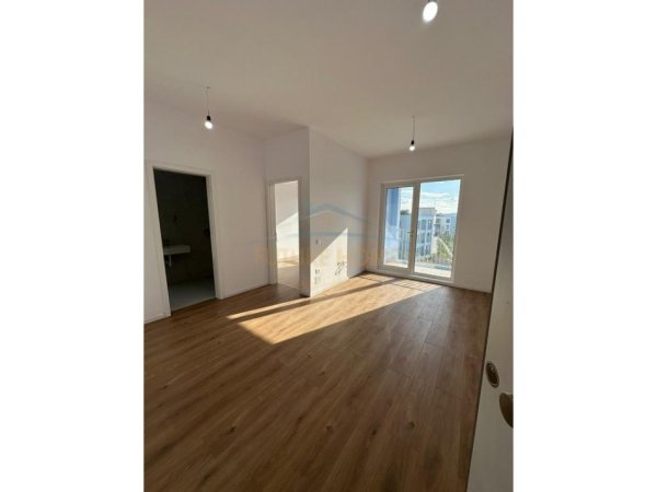 Tirane, shitet apartament 1+1 Kati 2, 49 m² 80.000 € (OXA , Fresku)