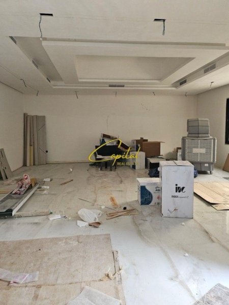 Tirane, jepet me qera dyqan Kati 1, 75 m² 1.200 € (MYSLYM SHYRI)