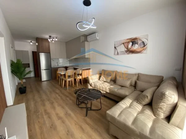 Tirane, jepet me qera apartament 2+1+Ballkon , 77 m² 1.200 € (Zogu i Zi)