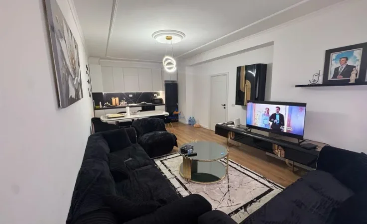 Tirane, shitet apartament 2+1+Ballkon Kati 10, 90 m² 150.000 € (NDODHET PRANE EUROPIANIT,PORCELAN)