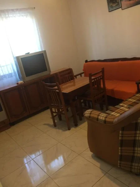 Tirane, jepet me qera apartament 1+1 Kati 0, 350 € 