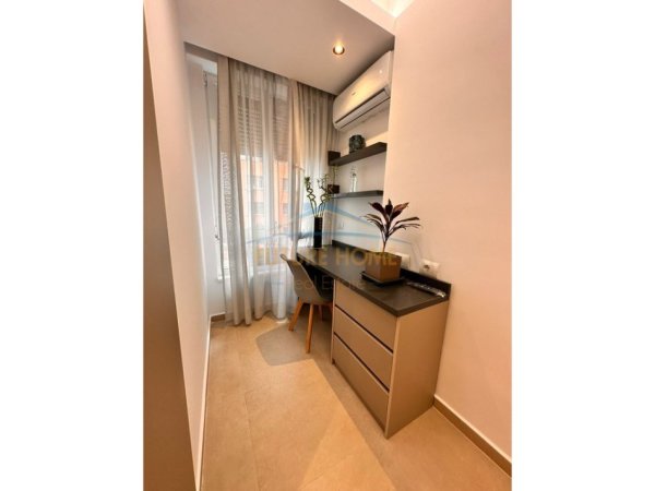 Tirane, jepet me qera apartament 1+1 Kati 6, 65 m² 950 € 