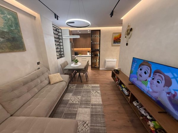 Tirane, shitet apartament 2+1 , 78 m² 113.000 € (Restorant Muraga)