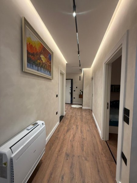 Tirane, shitet apartament 2+1 , 78 m² 113.000 € (Restorant Muraga)