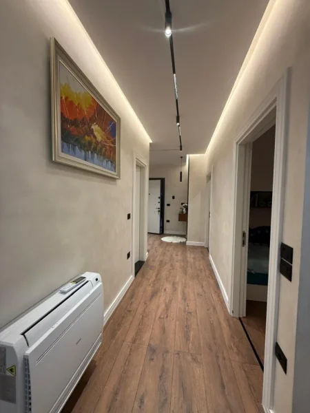 Tirane, shitet apartament 2+1 , 78 m² 113.000 € (Restorant Muraga)
