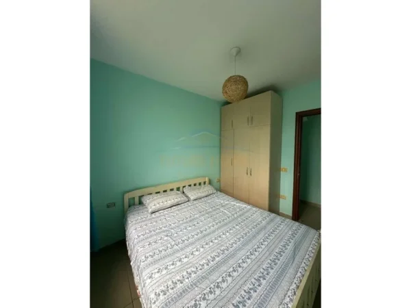 Tirane, jepet me qera apartament 2+1 Kati 3, 75 m² 600 € 