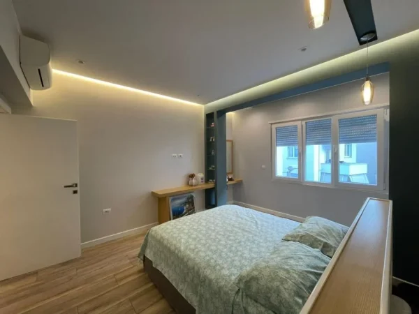 Tirane, jepet me qera apartament 3+1+Ballkon , 140 m² 1.350 € (Kopshti Zoologjik)