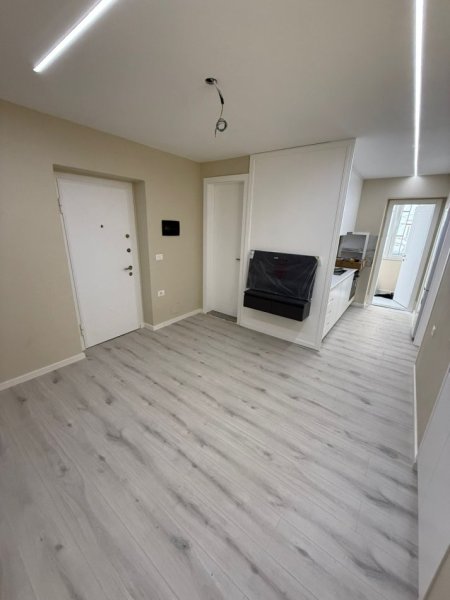 Tirane, jepet me qera apartament 1+1 , 