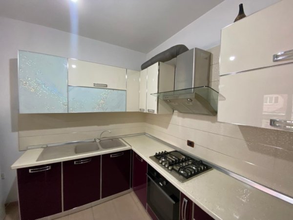 Tirane, jepet me qera apartament 2+1 Kati 2, 110 m² 550 € (Rruga Jordan Misja)